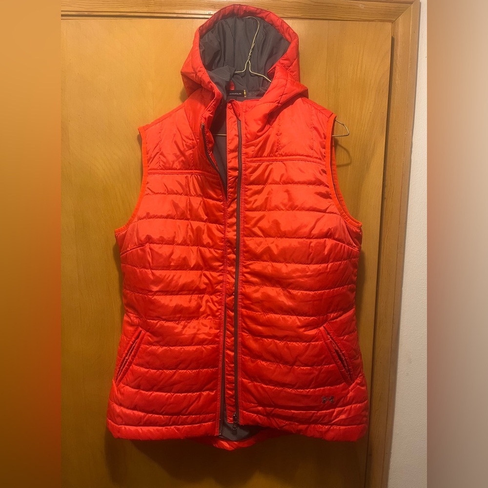 Under Armour Women's Red Puffer Vest